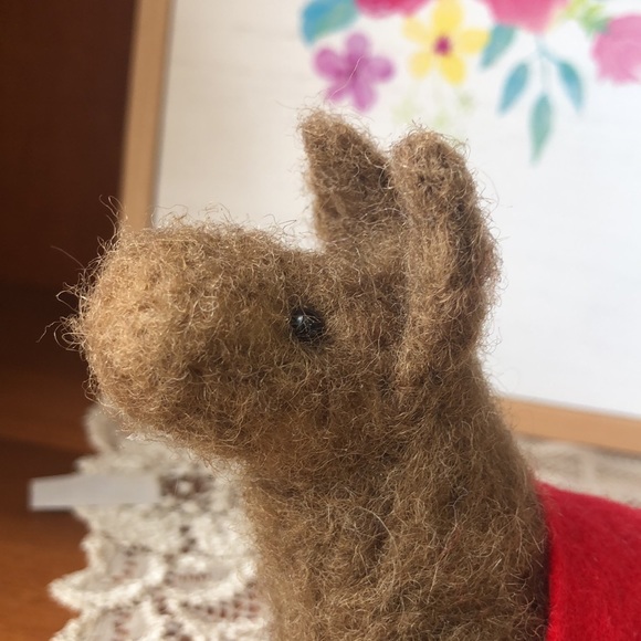 Handmade needle felted llama alpaca - Picture 5 of 6